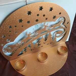 Santa Reindeer Tea-light Holder